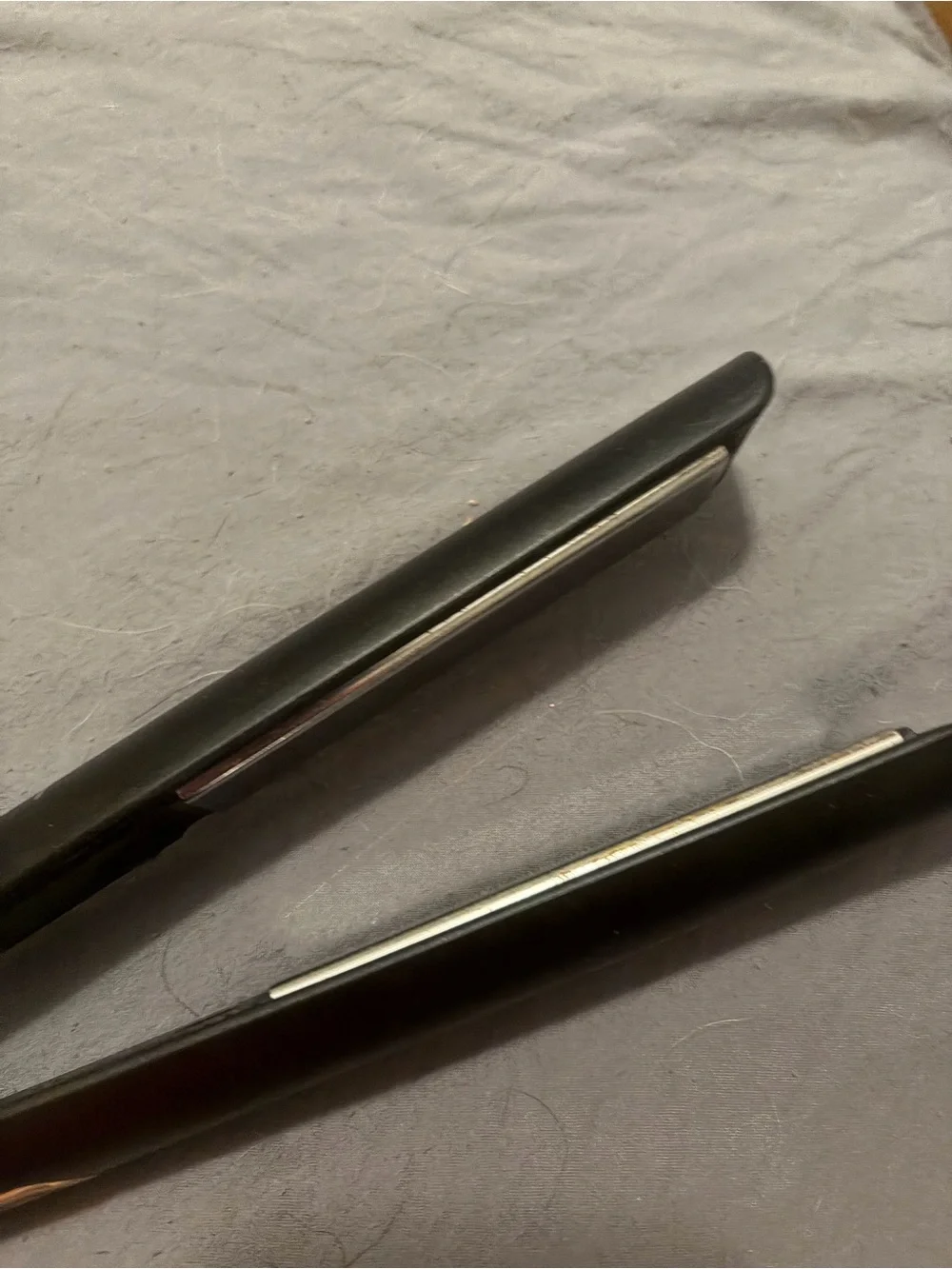 Source Unknown Black Hair Straightening Iron with Rose Gold Accent